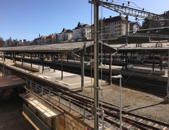 Gare la Chaux-de-fonds renouvellement des marquises de quai